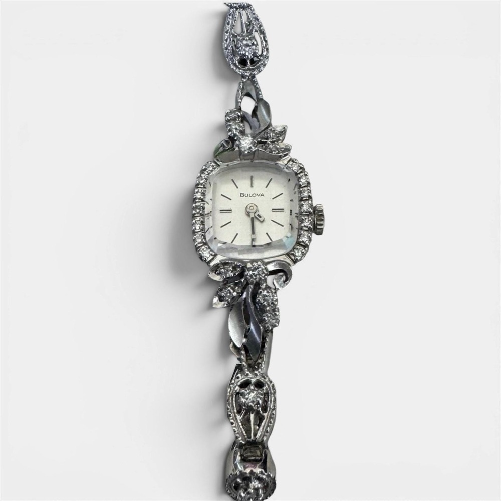 Bulova Seville N8 14K Solid White Gold Diamond Ladies Watch Vintage 1978